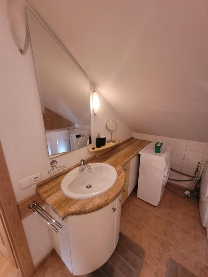 Appartamento D-Mansard, Free Parking, Self-Check-In Klaipėda Esterno foto